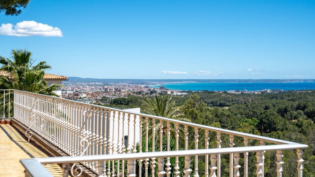 5 bedroom Villa for sale in Son Vida with pool - € 4,500,000 (Ref: 8524916)