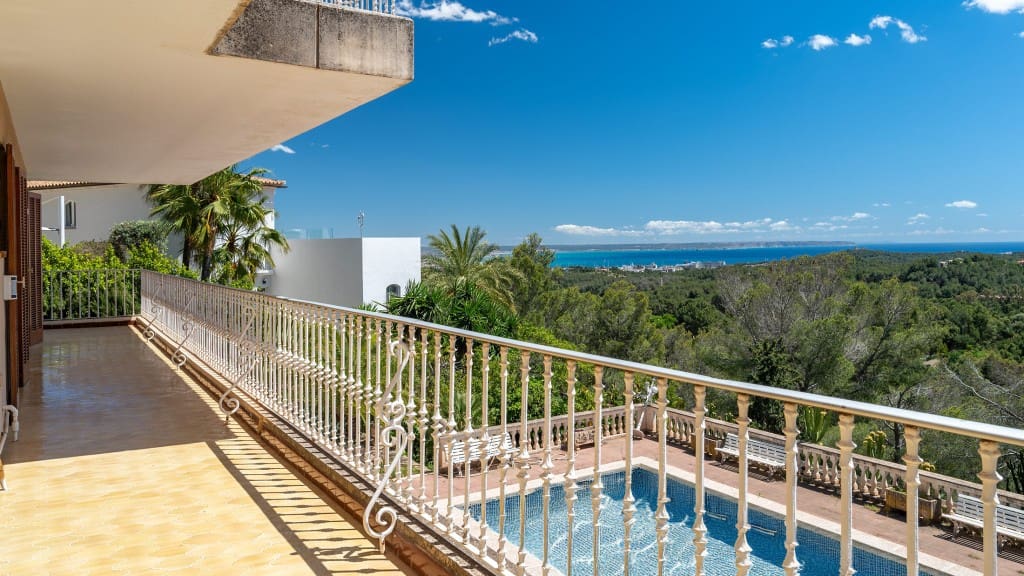 5 bedroom Villa for sale in Son Vida with pool - € 4,500,000 (Ref: 8524916)