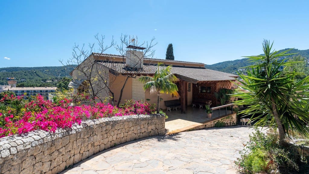 5 bedroom Villa for sale in Son Vida with pool - € 4,500,000 (Ref: 8524916)