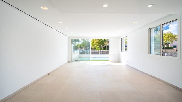 3 slaapkamer Halfvrijstaande villa te koop in Palma de Mallorca met zwembad - € 1.100.000 (Ref: 8524935)