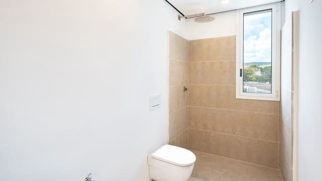 3 slaapkamer Halfvrijstaande villa te koop in Palma de Mallorca met zwembad - € 1.100.000 (Ref: 8524935)