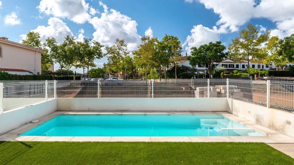 3 sypialnia Dom blizniak na sprzedaż w Palma de Mallorca z basenem - 1 100 000 € (Ref: 8524935)