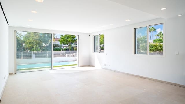 3 slaapkamer Halfvrijstaande villa te koop in Palma de Mallorca met zwembad - € 1.100.000 (Ref: 8524935)