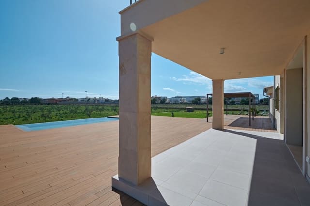 4 bedroom Finca/Country House for sale in Portocristo / Port de Manacor, Manacor with pool - € 1,500,000 (Ref: 8524953)