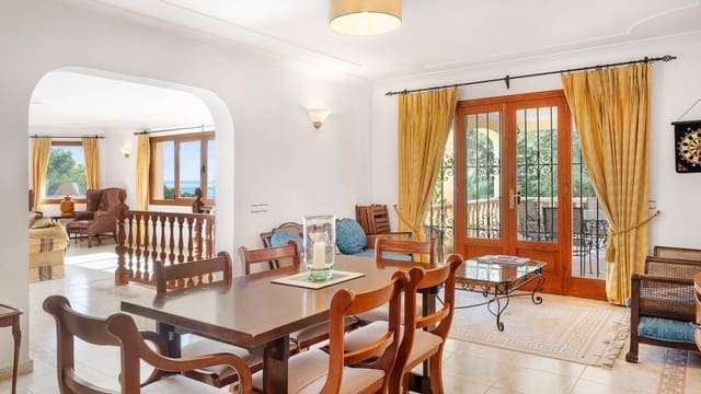 5 slaapkamer Villa te koop in Cala Vinyes / Cala Vinyas / Cala Viñas, Calvià met zwembad - € 1.550.000 (Ref: 8524959)