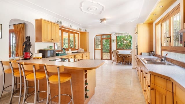 5 slaapkamer Villa te koop in Cala Vinyes / Cala Vinyas / Cala Viñas, Calvià met zwembad - € 1.550.000 (Ref: 8524959)