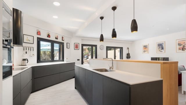 3 soveværelse Lejlighed til salg i Puerto de Soller / Port de Soller, Sóller - € 730.000 (Ref: 8527598)