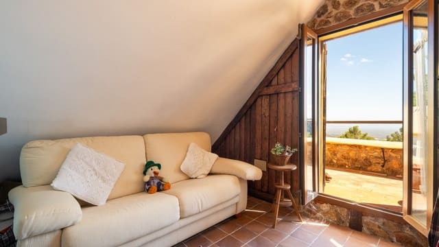 2 slaapkamer Finca/Landhuis te koop in Puigpunyent met zwembad - € 799.000 (Ref: 8527608)