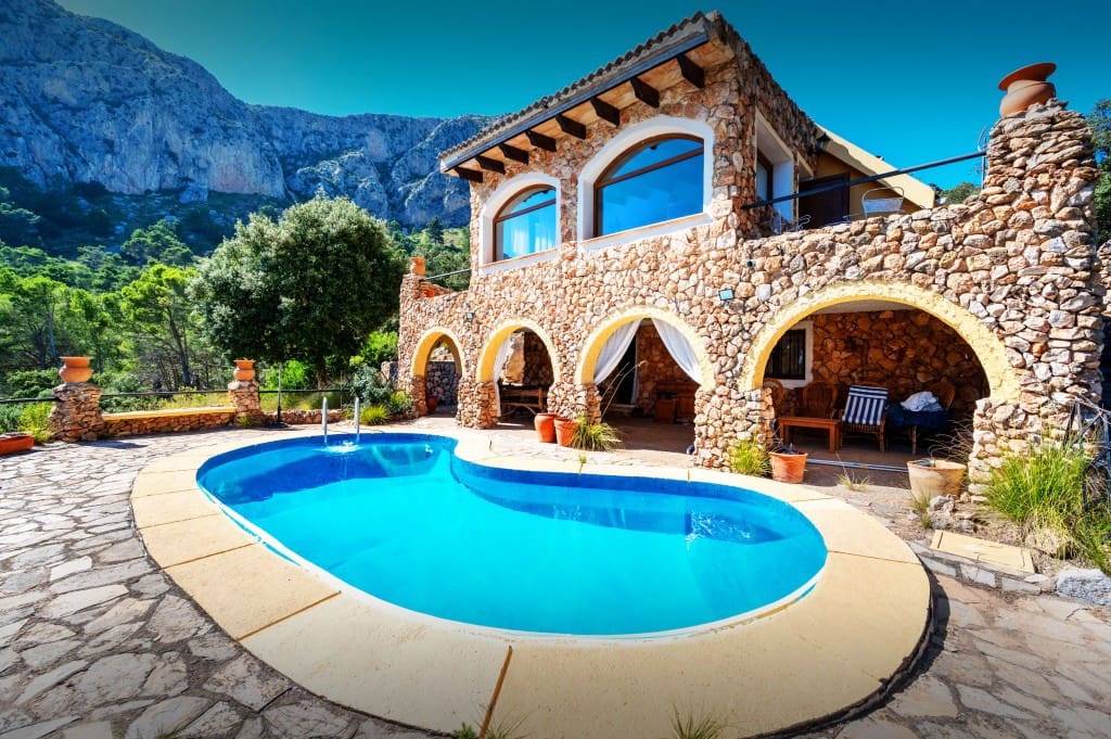 2 soveværelse Finca/Landehus til salg i Puigpunyent med swimmingpool - € 799.000 (Ref: 8527608)