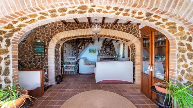 2 slaapkamer Finca/Landhuis te koop in Puigpunyent met zwembad - € 799.000 (Ref: 8527608)