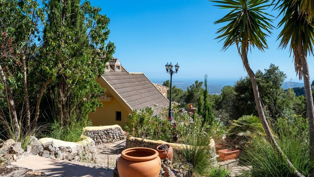 2 soveværelse Finca/Landehus til salg i Puigpunyent med swimmingpool - € 799.000 (Ref: 8527608)