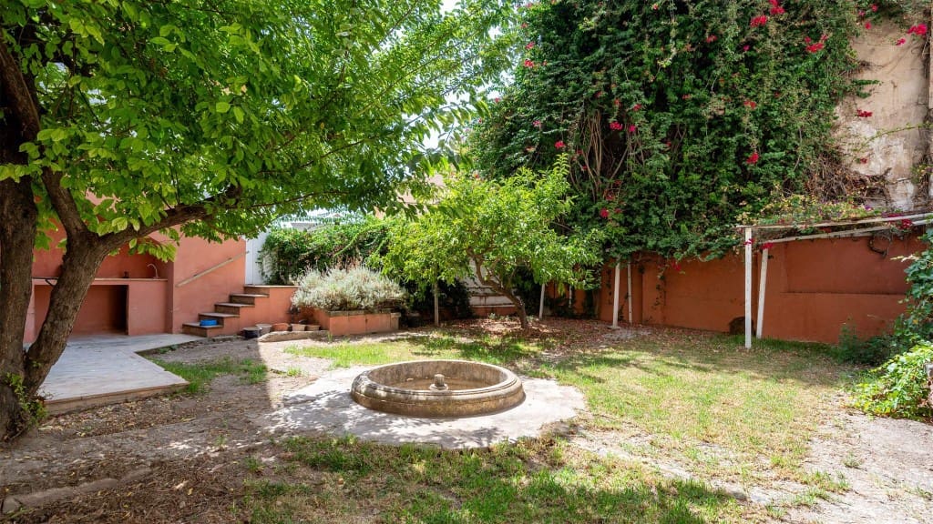 8 bedroom Apartment for sale in Palma de Mallorca - € 2,700,000 (Ref: 8527610)