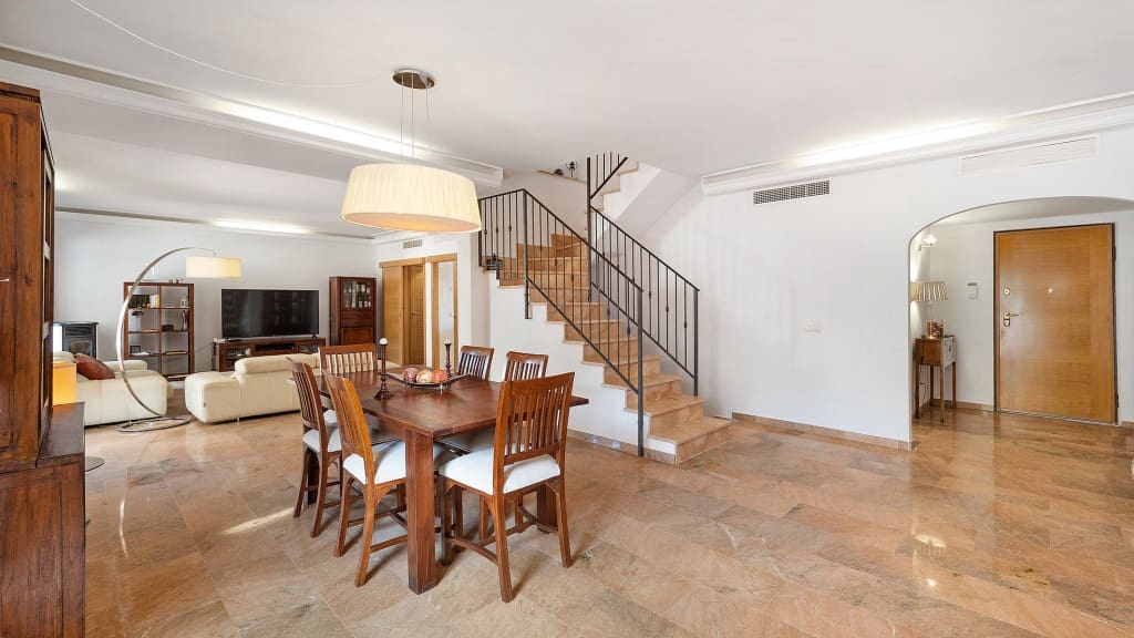 4 soveværelse Villa til salg i Palma de Mallorca med swimmingpool - € 1.450.000 (Ref: 8527613)