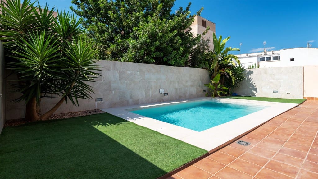 4 soveværelse Villa til salg i Palma de Mallorca med swimmingpool - € 1.450.000 (Ref: 8527613)
