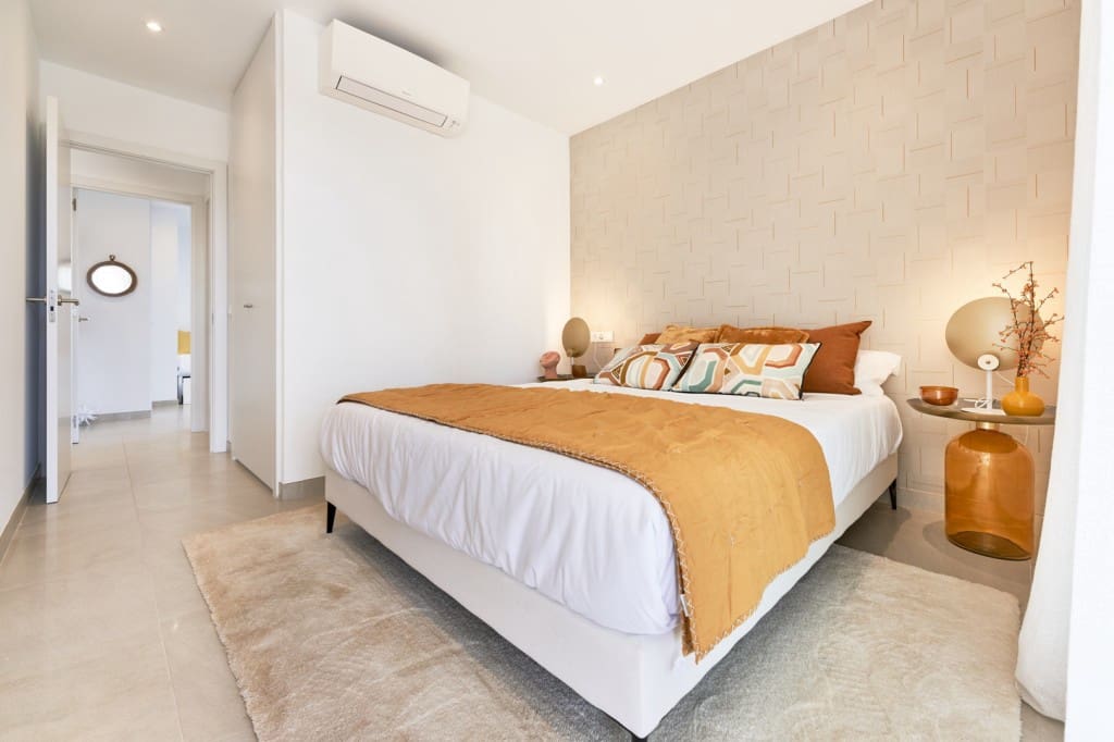 2 Zimmer Apartment zu verkaufen in Cala d'Or mit Pool - 450.000 € (Ref: 8527616)