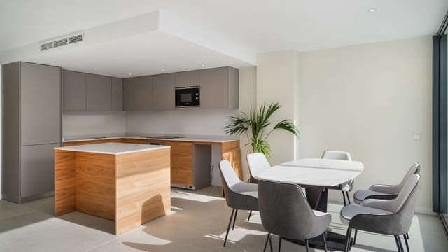 2 sypialnia Apartament na sprzedaż w Puerto Portals, Calvià z basenem - 1 060 000 € (Ref: 8656079)