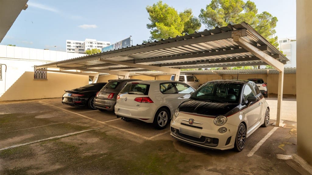 2 quarto Apartamento para venda em Puerto Portals com piscina - 1 060 000 € (Ref: 8656079)