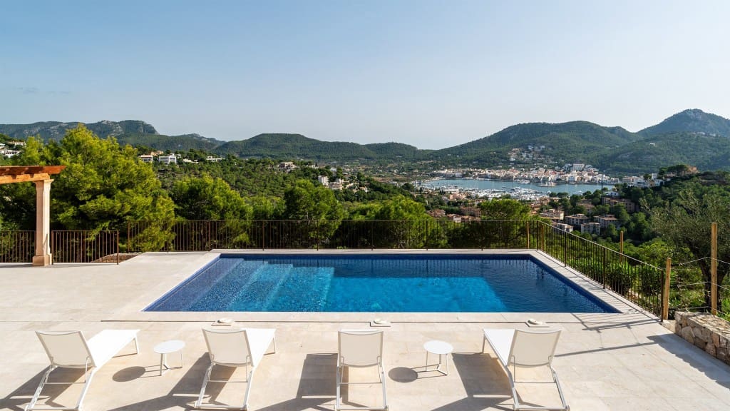 Chalet de 4 habitaciones en Puerto de Andratx en venta con piscina - 15.750.000 € (Ref: 8658293)