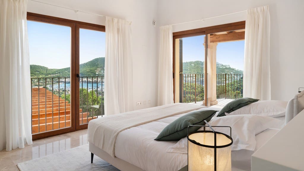 Chalet de 4 habitaciones en Puerto de Andratx en venta con piscina - 15.750.000 € (Ref: 8658293)