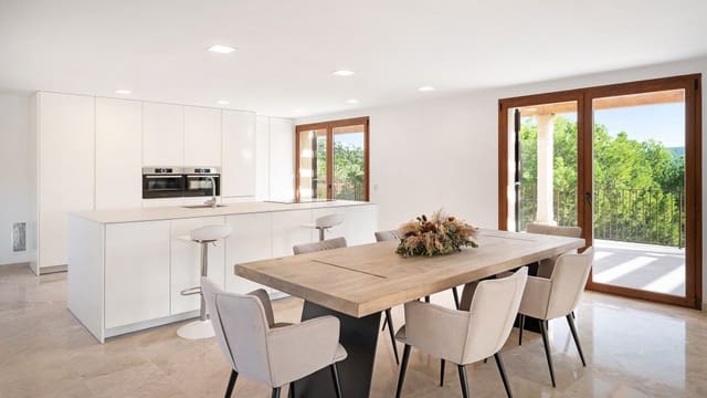 4 slaapkamer Villa te koop in Puerto de Andratx, Andratx met zwembad - € 15.750.000 (Ref: 8658293)