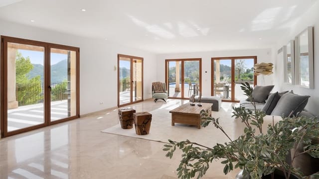 4 slaapkamer Villa te koop in Puerto de Andratx, Andratx met zwembad - € 15.750.000 (Ref: 8658293)