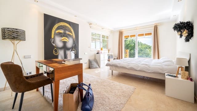 5 soveværelse Villa til salg i Costa de la Calma, Calvià med swimmingpool - € 1.650.000 (Ref: 8662108)