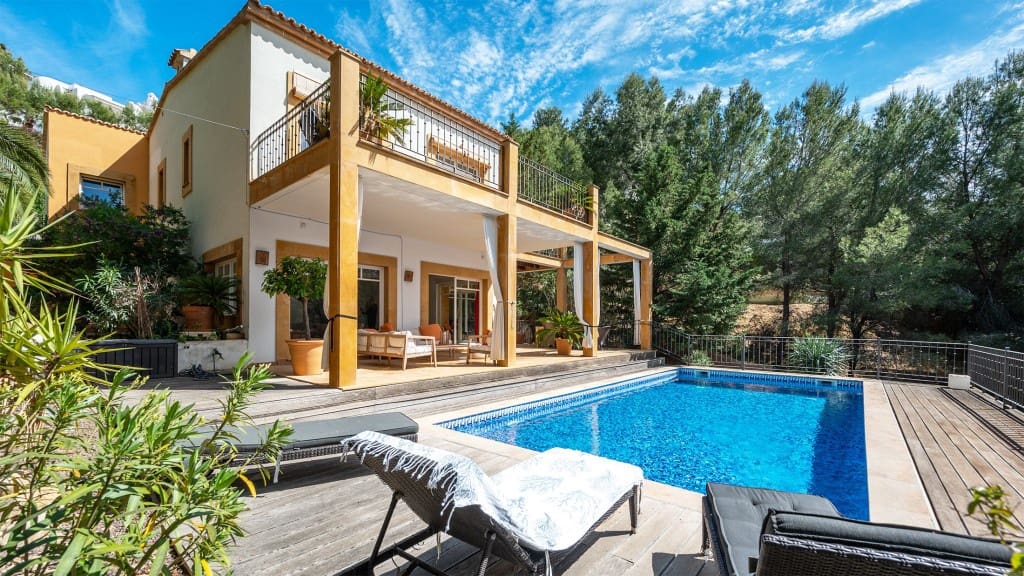 5 soveværelse Villa til salg i Costa de la Calma med swimmingpool - € 1.650.000 (Ref: 8662108)
