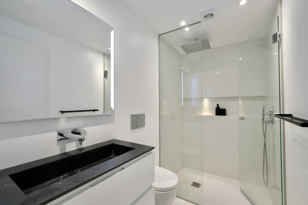 2 soveværelse Lejlighed til salg i Puerto Portals med swimmingpool - € 1.100.000 (Ref: 8671692)