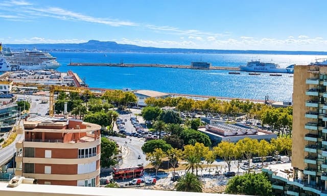 2 makuuhuone Huoneisto vuokrattavana paikassa Palma de Mallorca mukana uima-altaan - 2 000 € (Ref: 8699497)