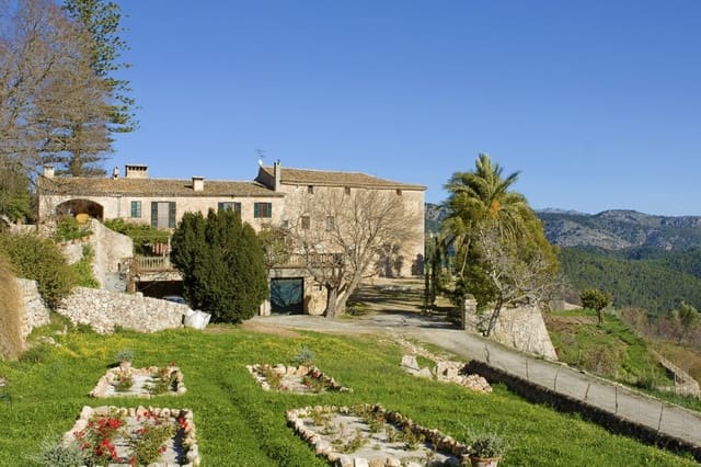 12 chambre Finca/Maison de Campagne à vendre à Esporles avec piscine - 17 500 000 € (Ref: 8842910)