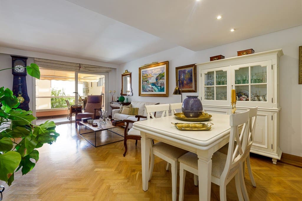 3 slaapkamer Appartement te koop in Palma de Mallorca met zwembad - € 735.000 (Ref: 8848805)