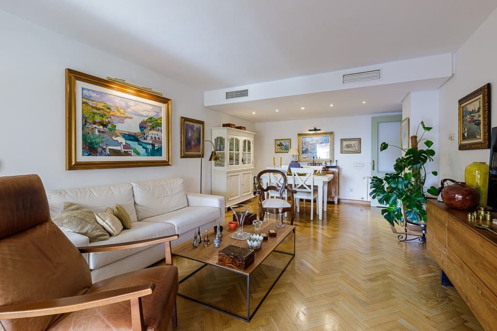 3 slaapkamer Appartement te koop in Palma de Mallorca met zwembad - € 735.000 (Ref: 8848805)