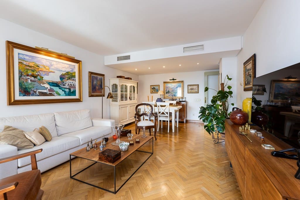 3 slaapkamer Appartement te koop in Palma de Mallorca met zwembad - € 735.000 (Ref: 8848805)