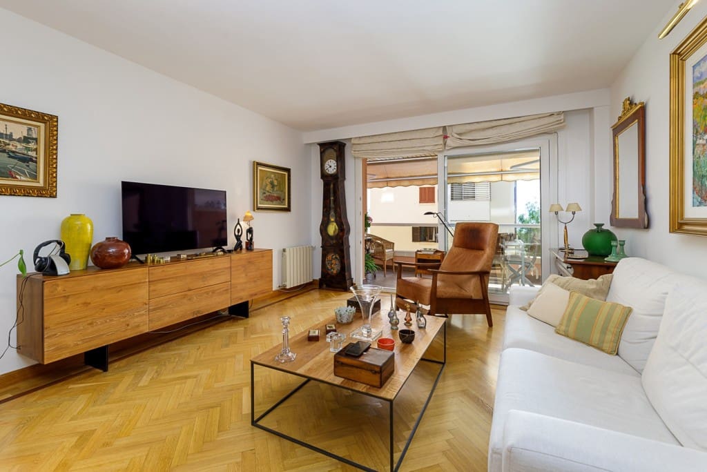 3 slaapkamer Appartement te koop in Palma de Mallorca met zwembad - € 735.000 (Ref: 8848805)