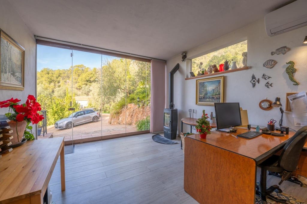 3 soveværelse Finca/Landehus til salg i Bunyola - € 1.150.000 (Ref: 8848806)