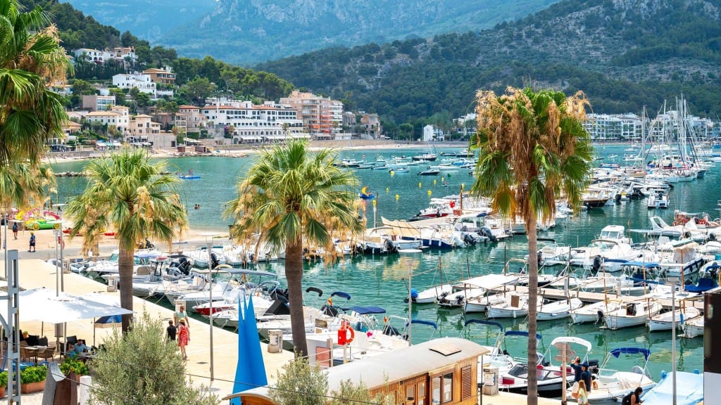 3 bedroom Apartment for sale in Puerto de Soller / Port de Soller - € 1,590,000 (Ref: 8873959)
