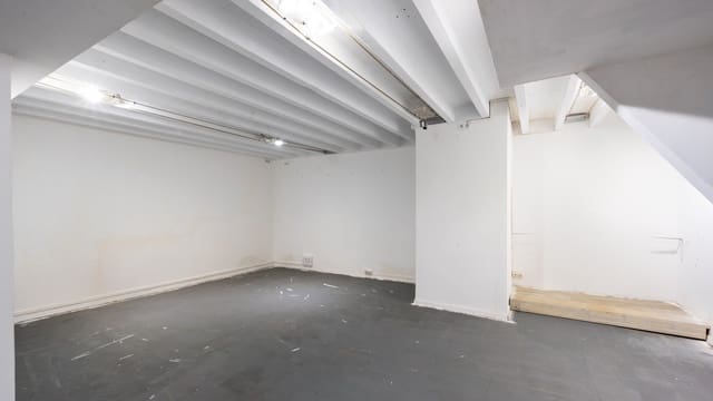 Commercial for sale in Palma de Mallorca - € 650,000 (Ref: 8885716)