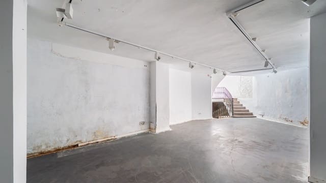 Commercial for sale in Palma de Mallorca - € 650,000 (Ref: 8885716)