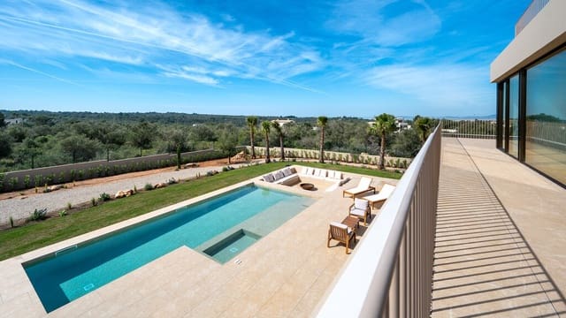 4 slaapkamer Villa te koop in Son Gual, Palma de Mallorca met zwembad - € 2.640.000 (Ref: 8887504)
