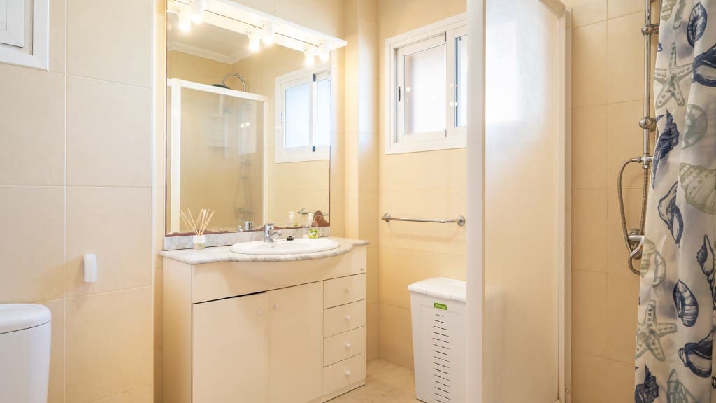 2 chambre Appartement à vendre à Puerto Portals avec piscine - 725 000 € (Ref: 8907389)