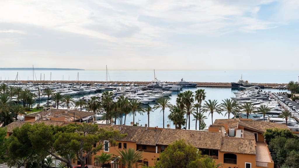 2 chambre Appartement à vendre à Puerto Portals avec piscine - 725 000 € (Ref: 8907389)