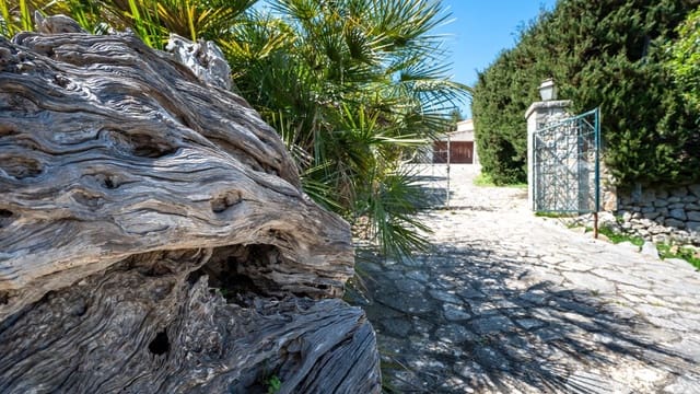 4 soveværelse Villa til salg i Galilea, Puigpunyent - € 1.180.000 (Ref: 8934907)