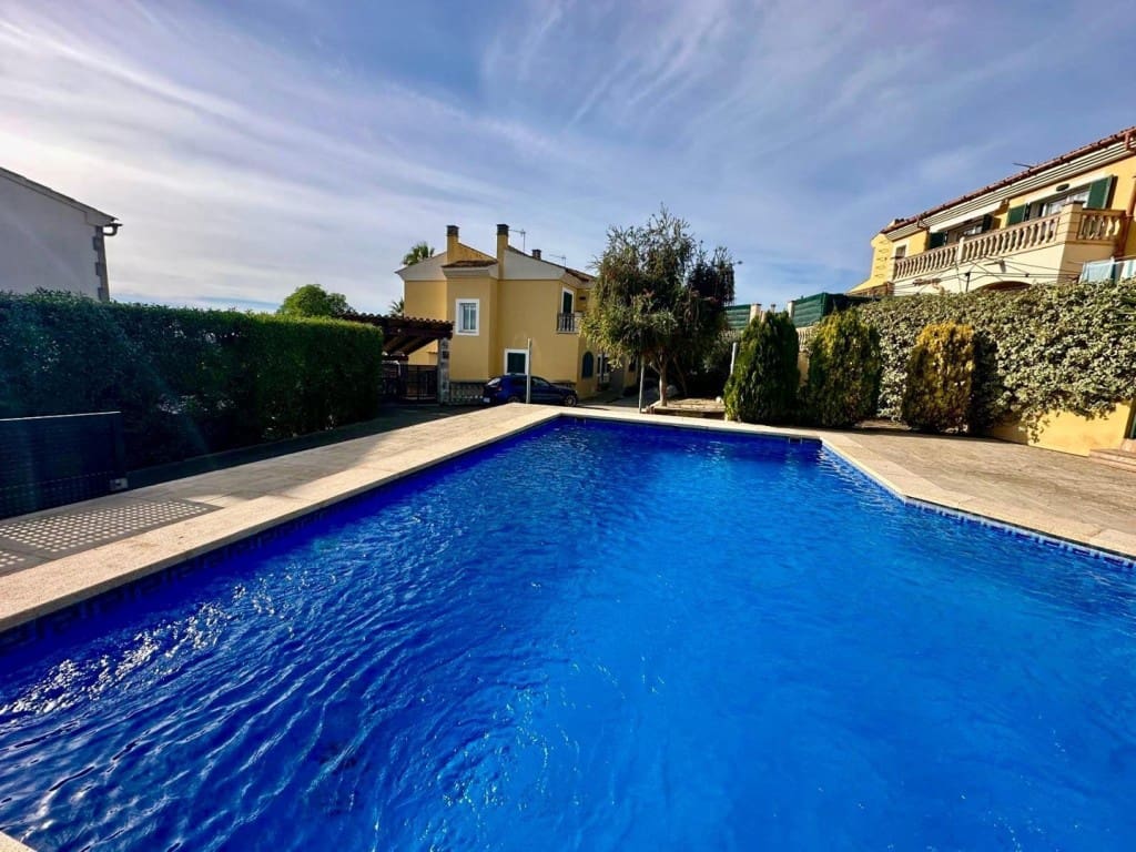 3 soveværelse Byhus til salg i Calvia med swimmingpool - € 930.000 (Ref: 8948628)