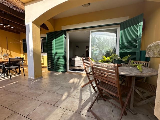 3 soveværelse Byhus til salg i Calvià med swimmingpool garage - € 850.000 (Ref: 8948628)