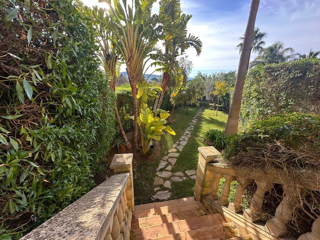 3 bedroom Townhouse for sale in Calvia with pool garage - € 850,000 (Ref: 8948628)