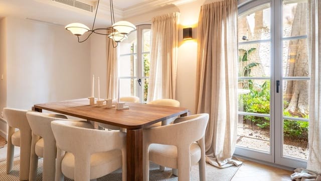 2 soveværelse Byhus til salg i Palma de Mallorca - € 1.950.000 (Ref: 8969961)