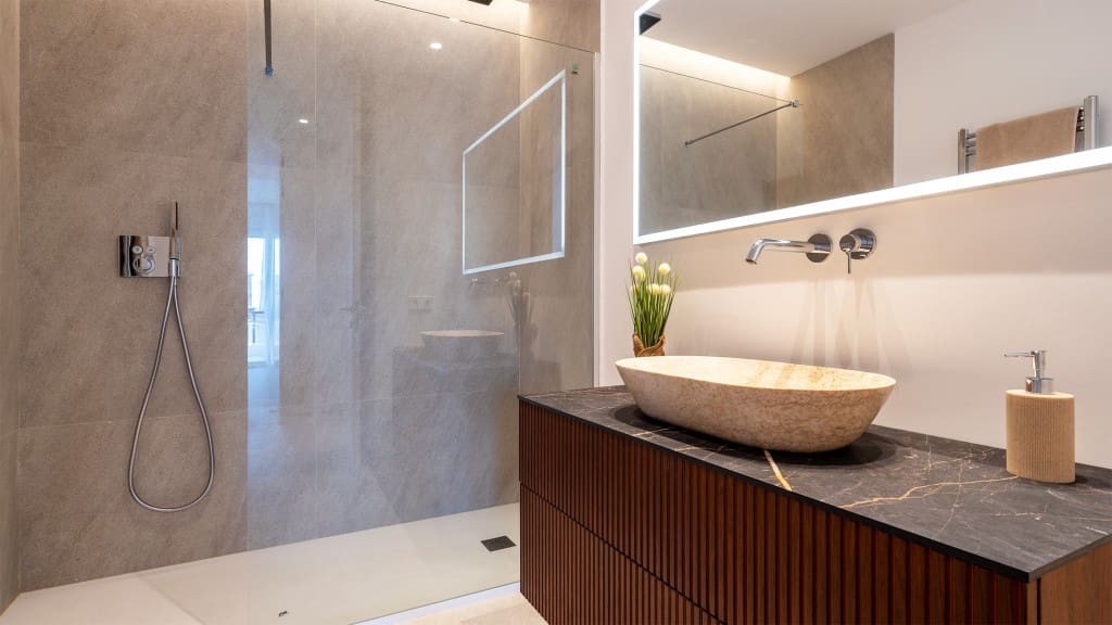 3 bedroom Apartment for sale in Palma de Mallorca - € 2,045,000 (Ref: 8972000)