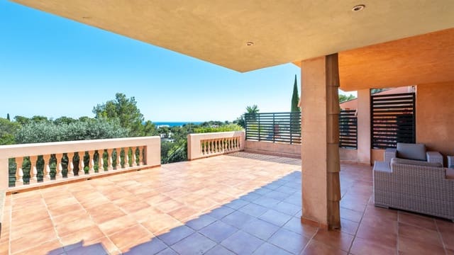 4 soveværelse Byhus til leje i Portals Nous, Calvià med swimmingpool - € 5.000 (Ref: 9042058)