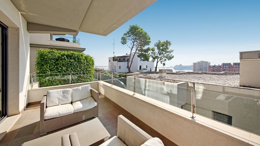3 soverom Leilighet til leie i Palma de Mallorca med svømmebasseng - € 3 000 (Ref: 9057380)
