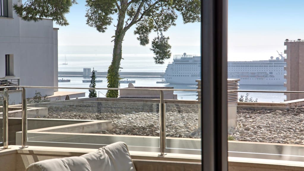 3 soverom Leilighet til leie i Palma de Mallorca med svømmebasseng - € 3 000 (Ref: 9057380)